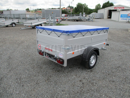 Jednoosý nebrzděný valník s nástavbou bočnic HD 8 750kg 2,27x1,25/0,70 nástavba + plachta č.6