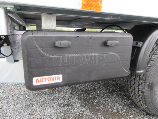 Třístranný sklopný přívěs ATS 3SKS 3,5T 3,32x1,70/0,35 ruč, atyp bočnice