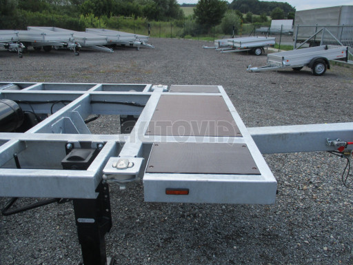 TRAKTOROVÝ přívěs pro kontejner AGV 8T 5,00x2,30 č.8
