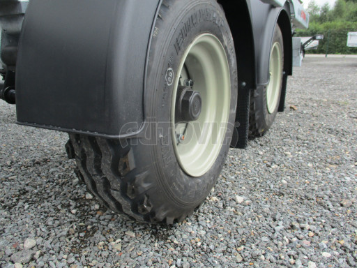 TRAKTOROVÝ přívěs pro kontejner AGV 8T 5,00x2,30 č.17