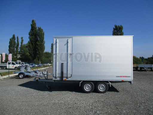 Přívěs pro přepravu zvířat VT 3,5T 3,95x2,20/1,90 č.4