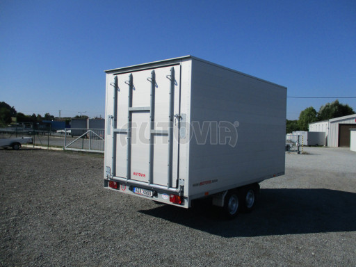 Bazarový přívěs pro přepravu zvířat VT 3,5T 3,95x2,20/2,13 č.9