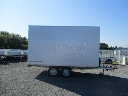 Přívěs pro přepravu zvířat VT 3,5T 3,95x2,20/1,90 č.7