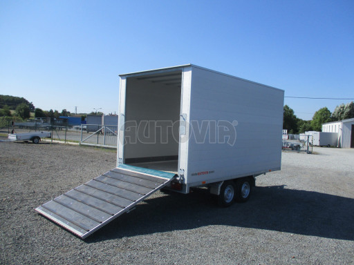 Přívěs pro přepravu zvířat VT 3,5T 3,95x2,20/1,90 č.12