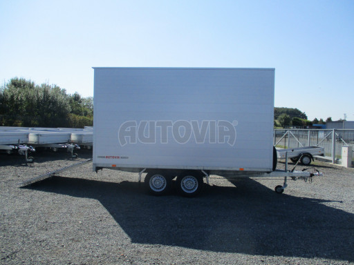 Přívěs pro přepravu zvířat VT 3,5T 3,95x2,20/1,90 č.13