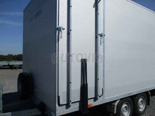 Přívěs pro přepravu zvířat VT 3,5T 3,95x2,20/1,90 č.20