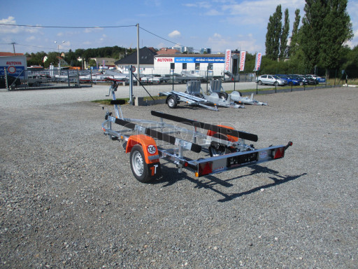 MZT 750 přepravník lodí a vodních skůtrů 4,75x1,70* č.4