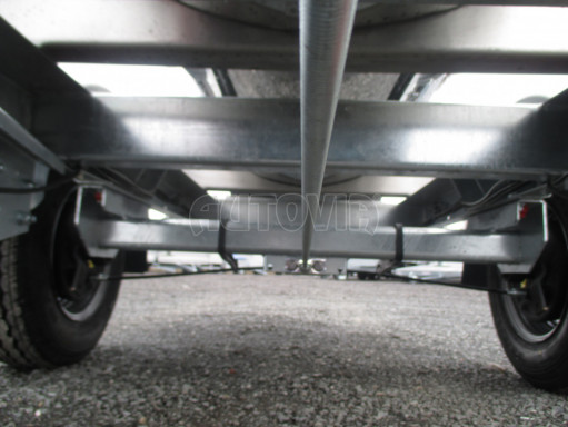 Přívěsný vozík -ZV26B1 1,8T/1m3 izolovaná cisterna na pitnou vodu