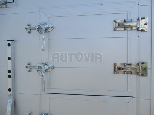 Přepravník hospodářských zvířat VER 2,7T 3,50x1,75/1,90 - kombi rampa č.21