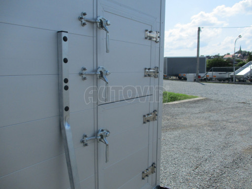 Přepravník hospodářských zvířat VER 2,7T 3,50x1,75/1,90 - kombi rampa č.22