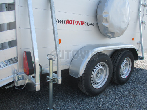Přepravník hospodářských zvířat VER 2,7T 3,50x1,75/1,90 - kombi rampa č.29