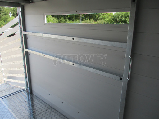 Přepravník hospodářských zvířat VER 2,7T 3,50x1,75/1,90 - kombi rampa č.31