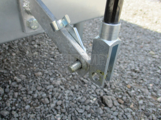 Přepravník hospodářských zvířat VER 2,7T 3,50x1,75/1,90 - kombi rampa č.41