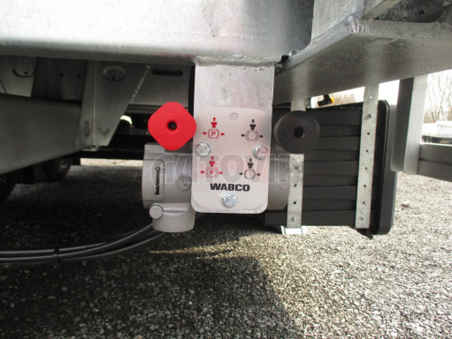 Vzduchem brzděný valník AVG 18T 6,00x2,48/0,40 č.12