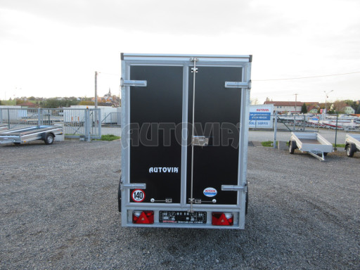 Skříň VA 750kg 2,55x1,27/1,55 14