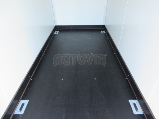 Skříň VA 750kg 2,55x1,27/1,55 14