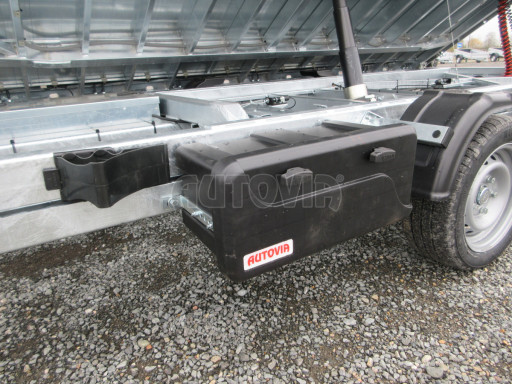 MULTIFUNKČNÍ přepravník a třístranný sklápěč JK 3,5T 4,00x2,10/0,35 v el. + Zn, stavitelná oj č.37