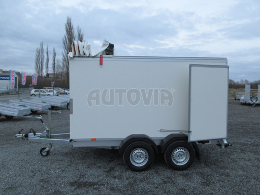 Skříňový přívěs VA 2,7T 3,05x1,84/1,57 PUR, shr. střecha č.22