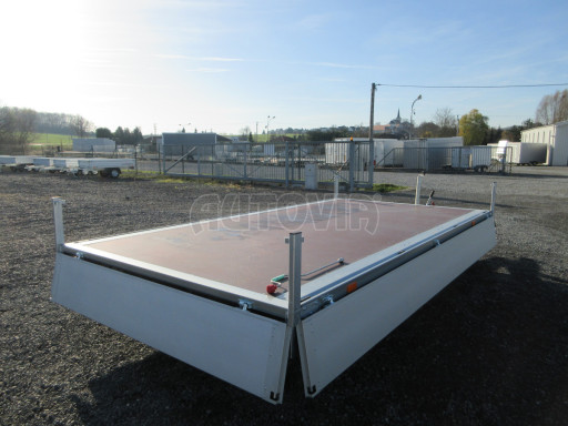 Nákladní přívěs ACAR 2,7T B2 4,17x2,15/0,35 box na nájezdy č.18