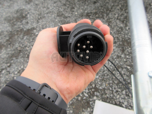 Přívěs s víkem PN 3 750kg 2,06x1,10/0,55 - laminátové víko č.23