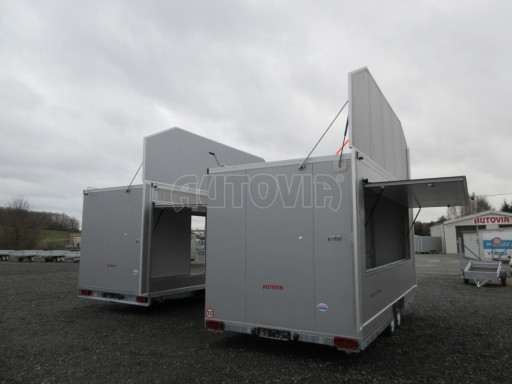 Prodejní stánek izolovaný VA 2,7T 5,69x2,39/2,40* č.27