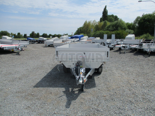 Třístranný sklápěč