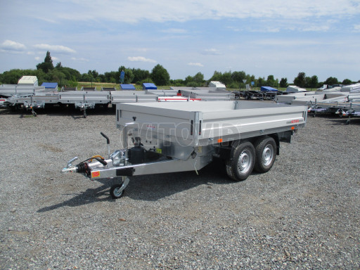 Třístranný sklápěč