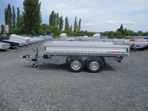 Třístranný sklápěč