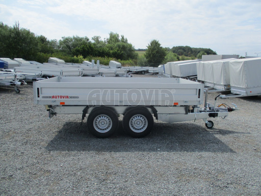 Třístranný sklápěč