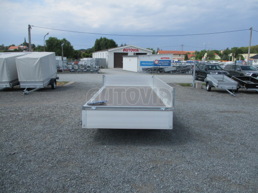 Třístranný sklápěč