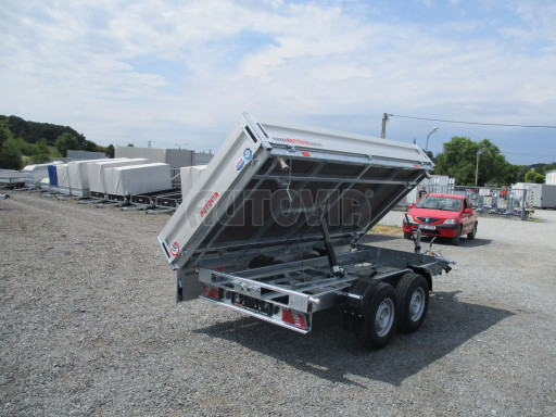 Třístranný sklápěč