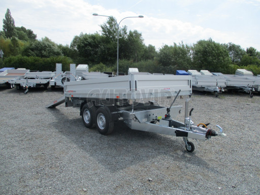 Třístranný sklápěč