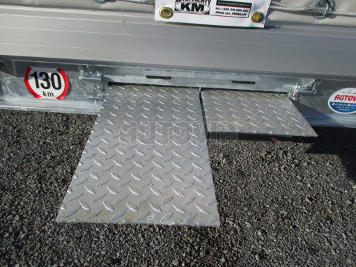 Hydraulicky sklopný přívěs AD 3,5T 5,15x2,09/2,00 plachta