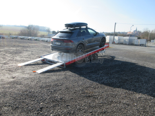 Plato pro převoz velkých vozidel JMB 3,5T B3 5,50x2,09 ALU kola č.22