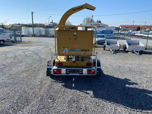 Brzděný podvozek pod štěpkovač VA 1,3t 1,73x1,34 č.6