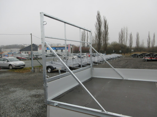 Nákladní přívěs DN 3,0T B2 6,60x2,20/0,35 POČ hrazda