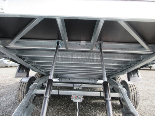 Přívěs pro převoz UNC a bagrů AD 3,5T 4,17x2,09/0,35 nástavba čelo