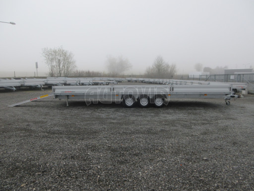 Třínápravový nákladní přívěs DN 3,5T B3 8,60x2,47/0,35 13 box nájezdy