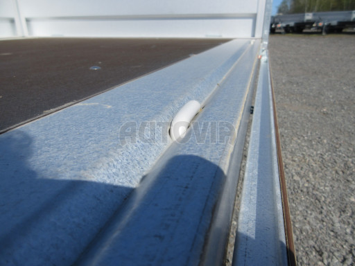 Nákladní přívěs ZV 22 1,3T B1 2,55x1,50/0,35 AME 10