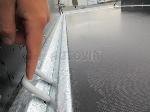 Přívěsný vozík za osobní auto ZV 26 2,7T B2 2,50x1,30/0,35 POČ