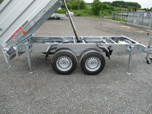 Třístranný sklápěč VER 3SKS 3,5T 3,35x1,76/0,60 nástavba v elektrice č.17