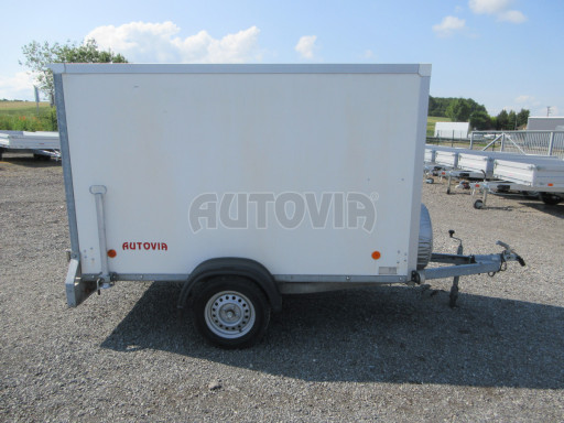 Bazarový skříňový přívěs za osobní auto ZV 26 N1 skříň 2,50x1,25/1,50