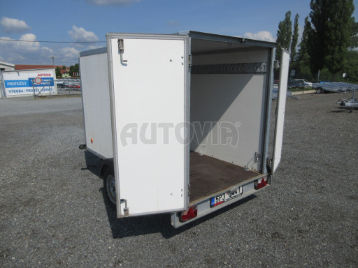 Bazarový skříňový přívěs za osobní auto ZV 26 N1 skříň 2,50x1,25/1,50