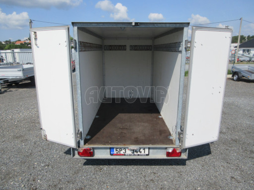 Bazarový skříňový přívěs za osobní auto ZV 26 N1 skříň 2,50x1,25/1,50