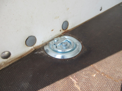 Bazarový skříňový přívěs za osobní auto ZV 26 N1 skříň 2,50x1,25/1,50