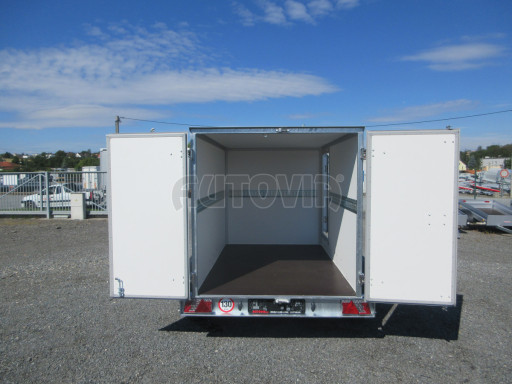 Dvounápravový skříňový přívěs s bočním vstupem ZV 27 2,0T B2 2,50x1,48/1,50