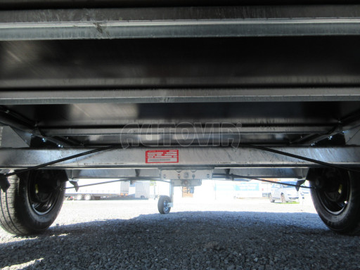 Dvounápravový skříňový přívěs s bočním vstupem ZV 27 2,0T B2 2,50x1,48/1,50