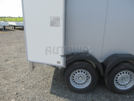 Skříňový přívěs VA 2,7T 3,05x1,52/1,93 PUR PANEL č.10