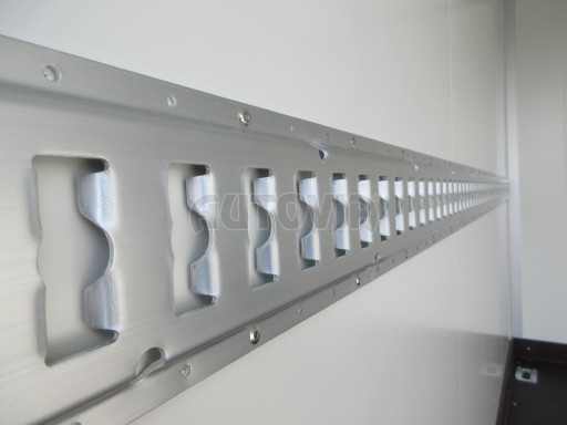 Skříňový přívěs VA 2,7T 3,05x1,52/1,93 PUR PANEL č.17