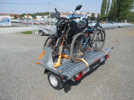 Přívěsný vozík pro přepravu motocyklů a jízdních kol MKB 750kg 1,07x2,31